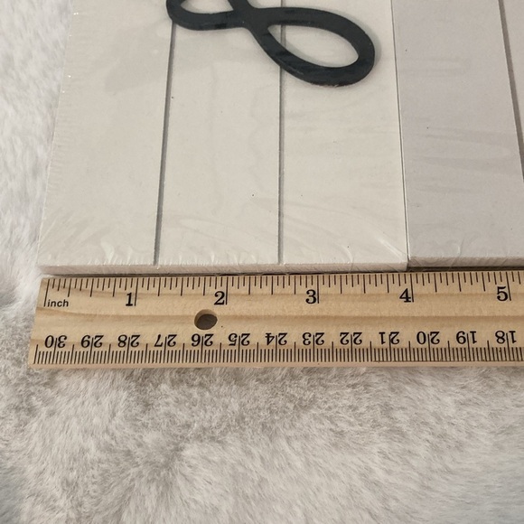 Target 2020 BP Stay Awhile Hanging Signs - Picture 6 of 8